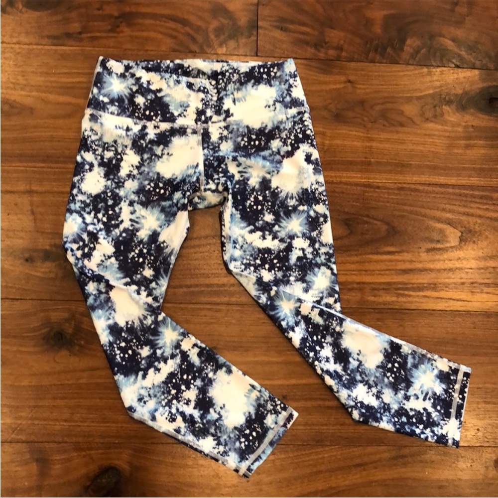 Noli Yoga Capri starburst print pant medium